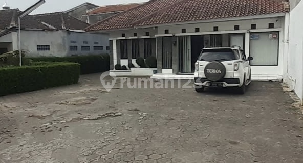 Rumah dan ruang usaha murah mainroad Raya laswi majalaya 1