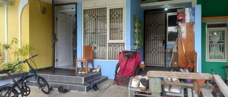 Rumah Indah 2 kamar fasilitas Swimming Pool di Padang  1