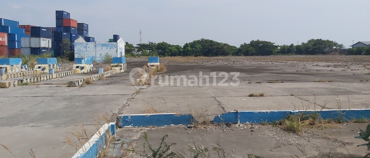 Cheap rental business space near the port 1