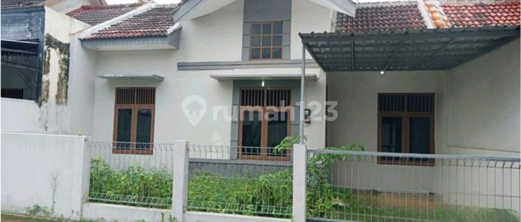 Disewakan Rumah Siap Huni di Perumahan Kartasura 1