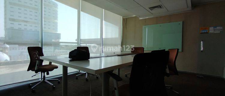 Office tower di Jl. Dr. Sam Ratulangi, siap pakai untuk 5 sampai 10 karyawan 1