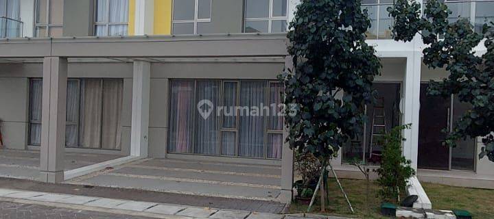 Disewakan rumah brand new siap huni pik 2 murah 1