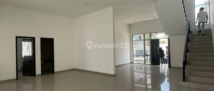 Rumah mewah terbesar di pik 2 exclusive cluster siap huni 1