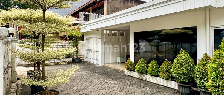 FOR SALE KEBAYORAN BARU BANGUNAN TERAWAT COCOK HUNIAN & INVESTASI LOKASI STRATEGIS 1