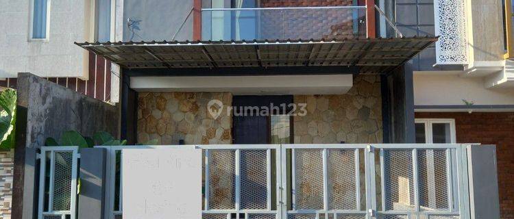 Rumah 2 Lantai Disewakan Full Furnished Di Tunggulwulung, Malang 1