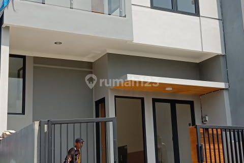 Rumah Baru Indent Bangun Murah di Pandanwangi Sulfat, Malang 1