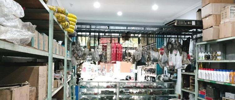 Dijual Ruko 3 Lantai, Lokasi Super Strategis di Pinggir Jalan Besar, Hadap Utara, Ada CCTV dan AC, Ada Pompa Air dan Toren, Air PAM, Listrik 3500w, Sertifikat Hak Milik On Hand di Jalan Cendrawasih, Cengkareng, Jakarta Barat 1