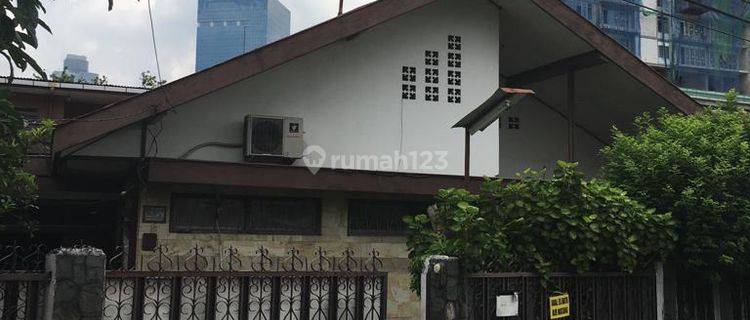 Rumah 2 lantai Lokasi Strategis 1