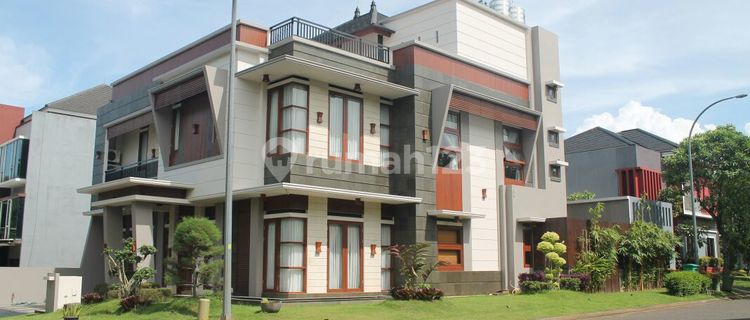 Rumah Mewah Hoek Di Delatinos Dekat Stasiun Rawa Buntu Bsd  1