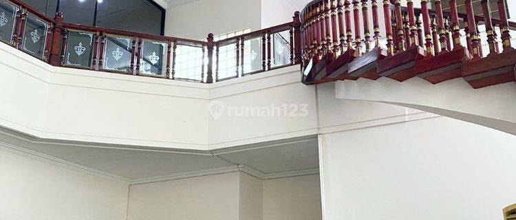 Dijual Rumah Pusat Kota Surabaya Dekat Tunjungan Plaza  1