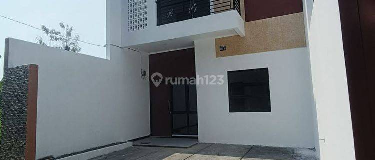 DIJUAL RUMAH MODERN DALAM KOMPLEK DEKAT GEGERKALONG DAN POLBAN CIWARUGA BANDUNG UTARA 1