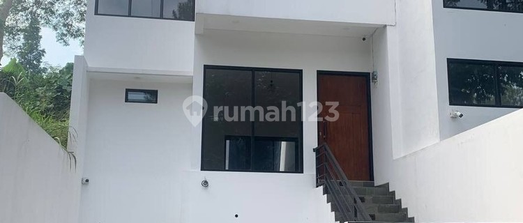Hanya 1 KM Dari SwissBell Hotel Dago! Rumah Rasa Villa di Cigadung 1