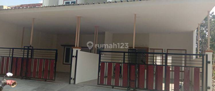 Dijual rumah 2 lantai di citra raya , bunderan 2 1