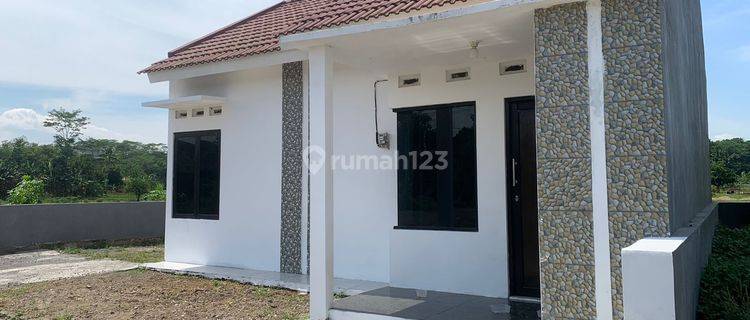 Rumah Cantik Mijen Dekat Bsb Semarang 1