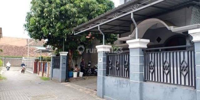 Rumah Di Gedong Kuning Yogya 1