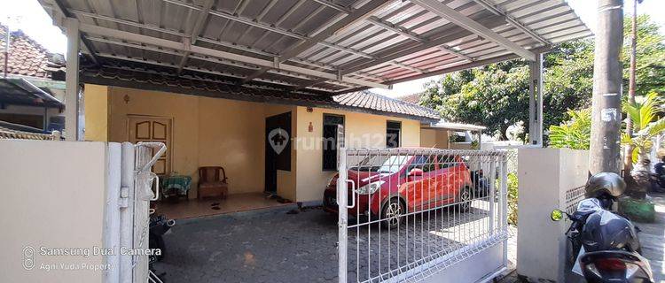 Rumah Dalam Tembok Keraton Yogya Jl Patehan Tengah 1