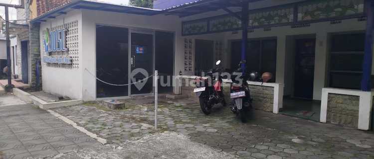 Disewakan Rumah Klasik di Pakuningratan 300M Dari Tugu Yogya 1