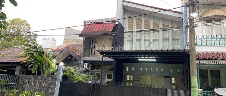 Disewakan Rumah Murah di Sektor 2 Bintaro Tangerang Selatan 1