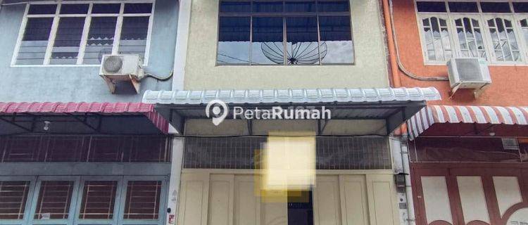  Townhouse Jalan Brigjend Katamso Gang Barisan  1