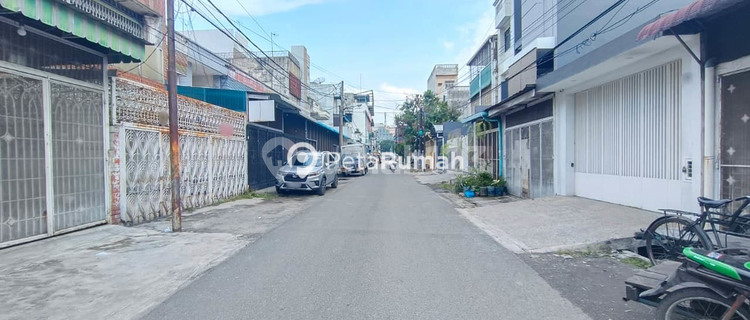 Shop House on Kalimantan Street, Sumatera Area, and Madong Lubis in the City Center 1