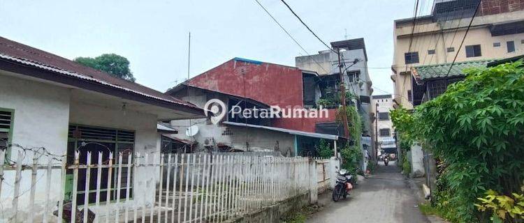  Rumah Petak Terawat Kondisi Siap Huni Lokasi Medan Johor  1