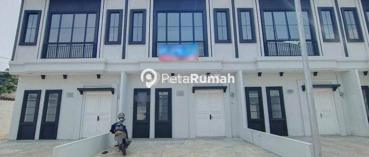 Villa Jalan Lorong Ii Barat Komplek Cemara Colorado  1