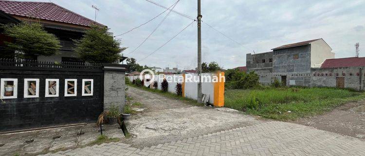 RUMAH JALAN SUKARELA TIMUR KOMPLEK SAVANA LAUT DENDANG | DAERAH TEMBUNG 1