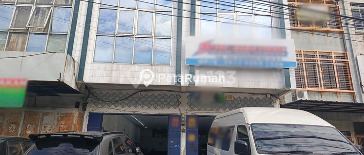 CONNECTED SHOPHOUSE ON YOS SUDARSO STREET | KRAKATAU AREA, NEAR UMSU 1