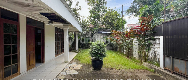 Rumah Lama 1 Lantai Hitung Tanah Hadap Utara di Bangka - Kemang 1