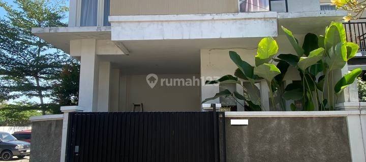 RUMAH HOOK FULL FURNISH SEMOLOWARU SURABAYA 1