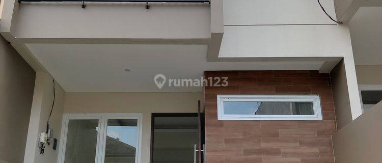 Rumah cantik minimalis modern di ciwaruga Bandung dekat Polban 1