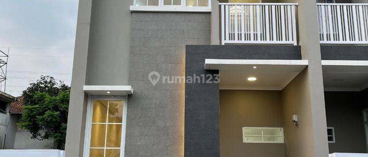 Rumah cantik minimalis siap huni 2 lantai di cisaranten kpr  1