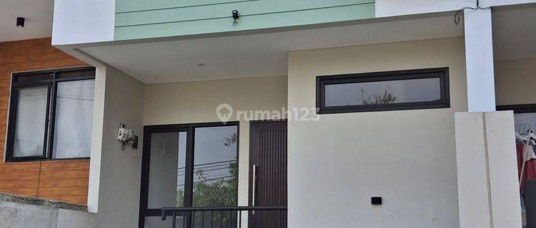 Rumah cantik minimalis siap huni di cihanjuang cimahi bisa kpr  1