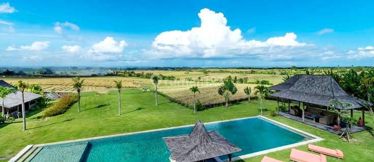 Luxury and Beautiful Retreat villa with Ocean and rice field view, inspired by ancestral balinese and javanese architecture at Tangguntiti Beraban,Tabanan  1