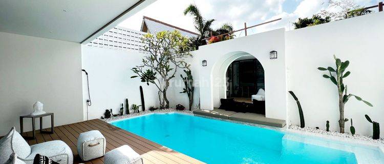 Brand new stunning villa with industrial style , just 5 minutes drive to the Famous Pererenan Beach at Pererenan Canggu  1