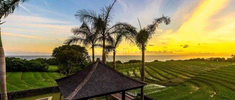 Luxury Villa With Rice Padi View  , 270 Degree Ocean View And Mountain View At Beraban Tabanan...designed And Crafted By Renowned Australian Architect.. 25km To Canggu Beach , 20km To Tanah Lot , 100 Meters To The Beach  1