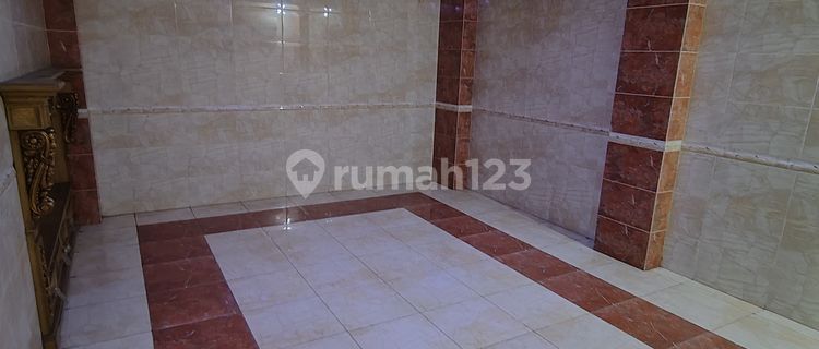 Disewakan Rumah Pik 1, Jakarta Utara 1