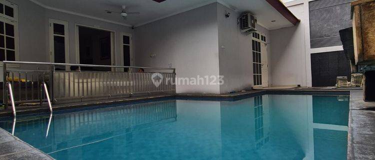 Rumah di Bangka
Swimming pool jalan lebar 1