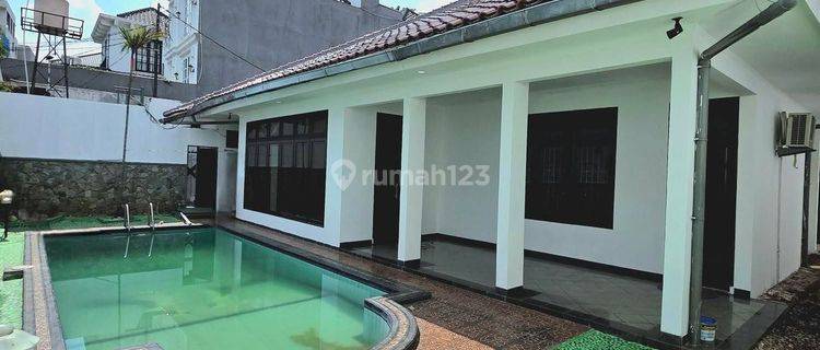 DIKONTRAKKAN RUMAH AREA BANGKA, JAKARTA SELATAN  1