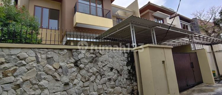 For sale: 2.5-story house in Kemang, South Jakarta. 1
