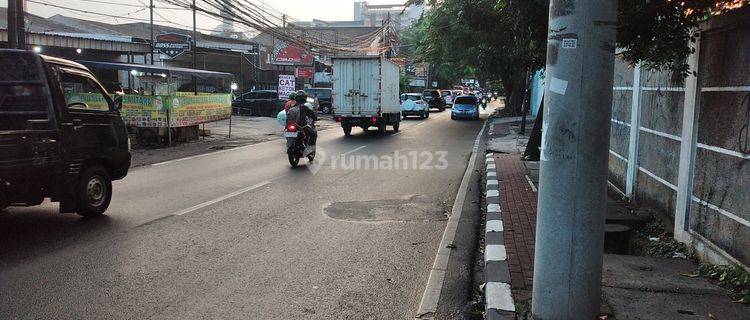 Tanah Kotak Lokasi Komersil Turun Harga Sangat Bu di Jalan Utama Haji Nawi, Gandaria, Kebayoran Baru, Jakarta Selatan 1