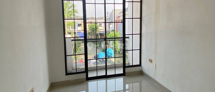 SEWA RUMAH TERMURAH DUA LANTAI  Bagus Unfurnished 1