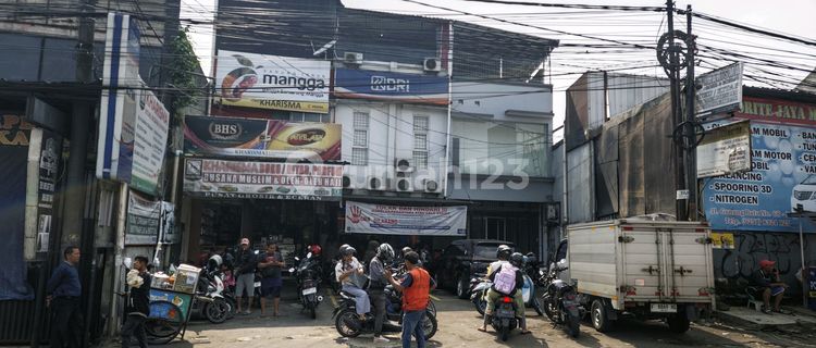 Gunung Batu Shop House, Busy Location Near Indomaret, Yamaha, and Bank BRI. 1
