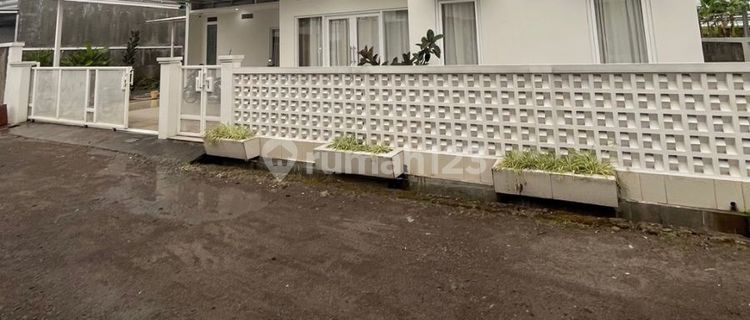 Rumah Minimalis Cantik di Komplek Sumedang Bandung 1