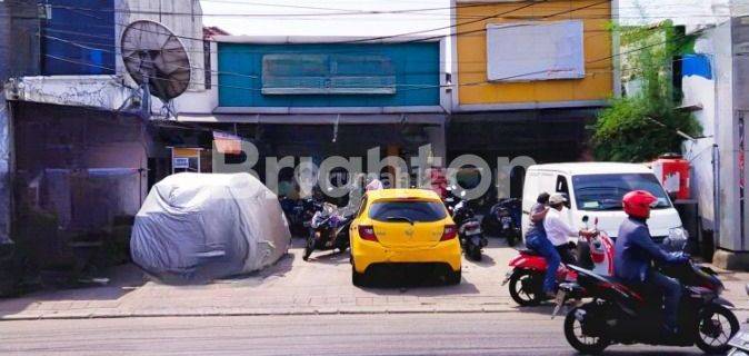 SUPERMARKET DAN APOTIK BERJALAN DI JAKARTA 1