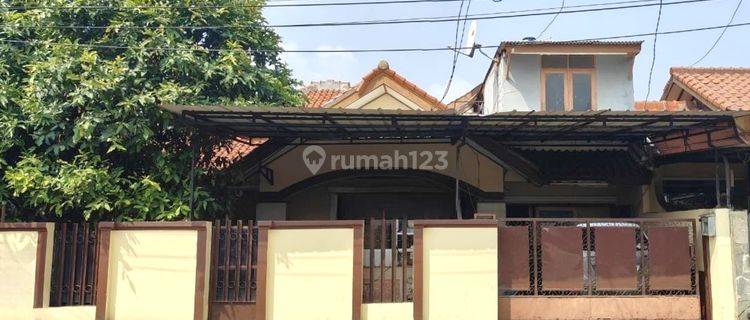 Rumah Strategis Zona Komersial Pondok Bambu Jakarta Timur 1