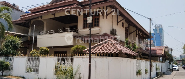 Kelapa Gading House Strategic Access Near MKG Mall 1