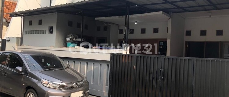 Dijual Rumah Siap Huni Lingkungan Aman dan Nyaman di Rawamangun 1
