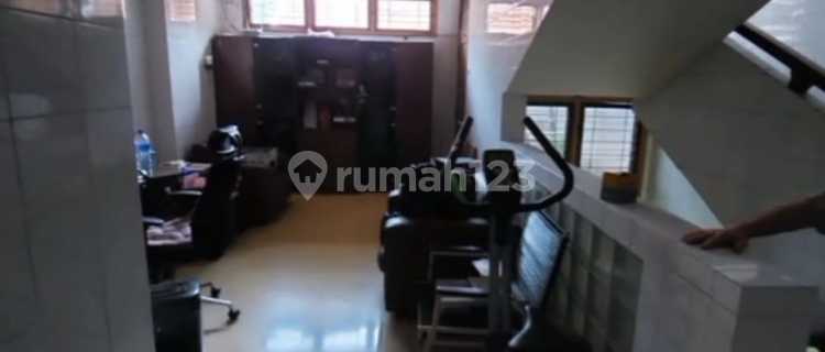 Majapahit Shop House Mojokerto 1