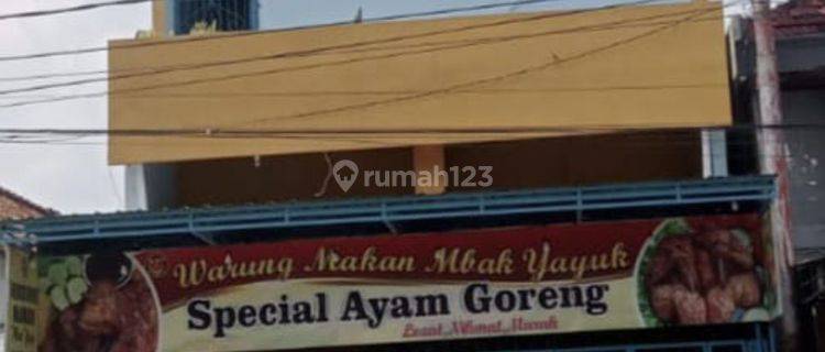 Ruang Usaha/Ex Resto dijual di Jalan Yos Sudarso Gombong Kebumen SHM 1